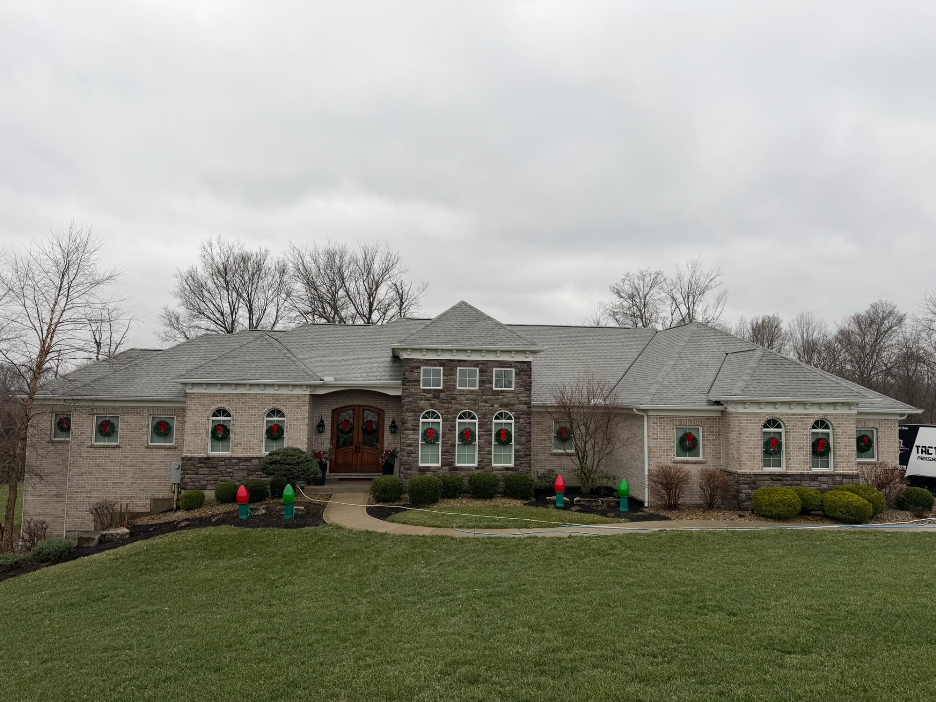 Estate home exterior cleaned by Tactical Pressure Washing Ohio